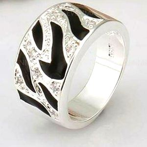 Zebra pattern ring